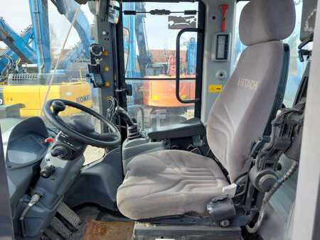 Pyöräkuormaajat 2019 Hitachi ZW250-6 (11)