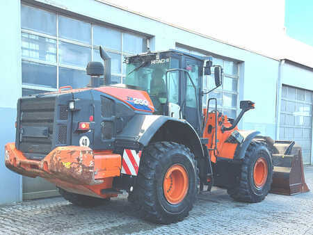 Pyöräkuormaajat 2019 Hitachi ZW250-6 (7)