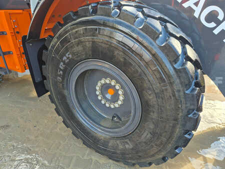 Hjullastare 2023 Hitachi ZW180-7 (10)