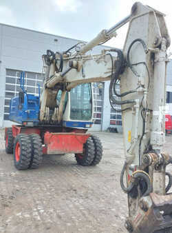 Mobilbagger 2013 Hitachi ZX210W-3 (3)