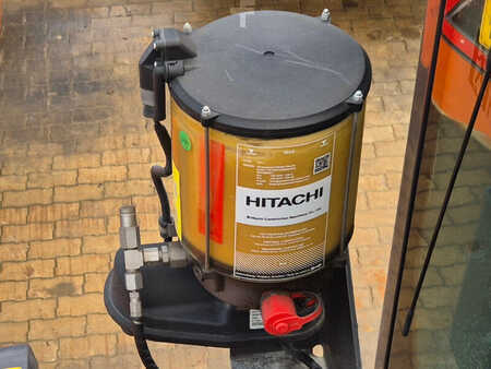 Mobil grävmaskin 2022 Hitachi ZX135W-7 (9)