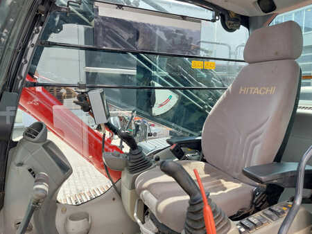 Umschlagbagger 2016 Hitachi KTEG KMC250-5 (15)