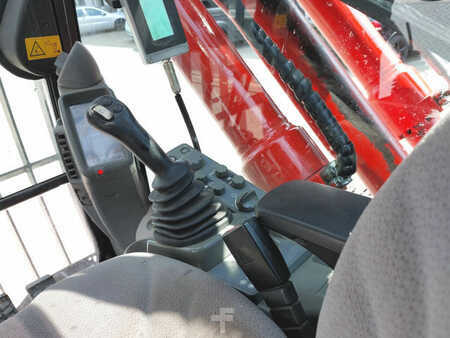 Umschlagbagger 2016 Hitachi KTEG KMC250-5 (16)