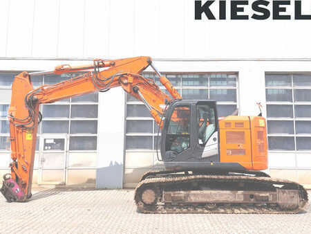 Kedjegraver 2016 Hitachi ZX225USLC-5 (1)