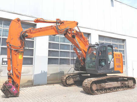 Kedjegraver 2016 Hitachi ZX225USLC-5 (3)