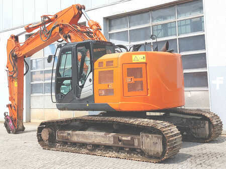Kedjegraver 2016 Hitachi ZX225USLC-5 (4)