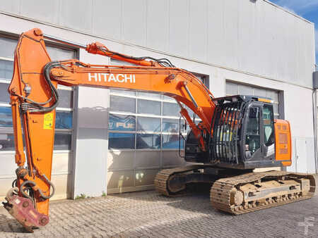 Kettenbagger 2017 Hitachi ZX225USLC-6 (3)