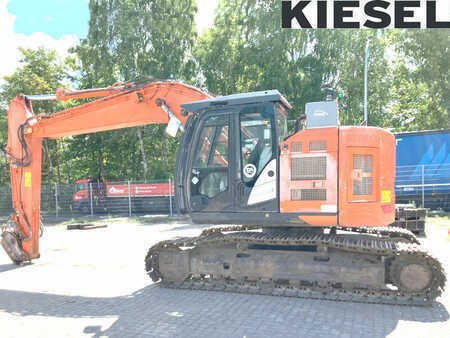 Kedjegraver 2018 Hitachi ZX225USLC-6 (1)