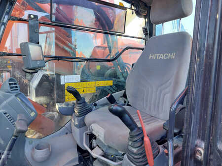 Hitachi ZX225USLC-6