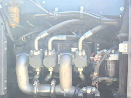 Kedjegraver 2018 Hitachi ZX190LC-6 (10)