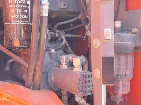 Bæltegraver 2019 Hitachi ZX135US-6 (8)