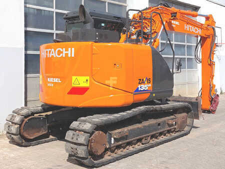 Korečková rýpadla 2019 Hitachi ZX135US-6 (7)