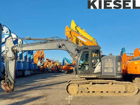 Kettenbagger 2019 Hitachi ZX225USLC-6 (1)