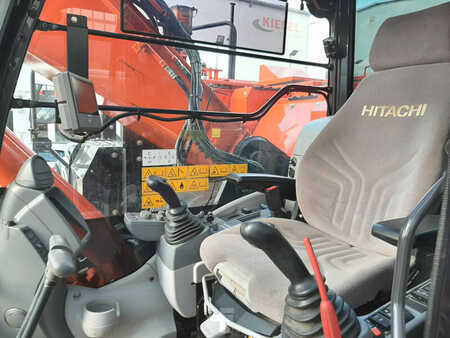 Hitachi ZX225USLC-6