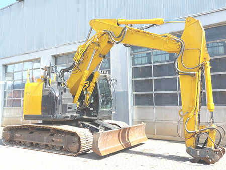 Kettenbagger 2019 Hitachi ZX225USLC-6 (5)