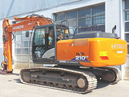 Lánctalpas kotrógép 2021 Hitachi ZX210LC-6 (4)