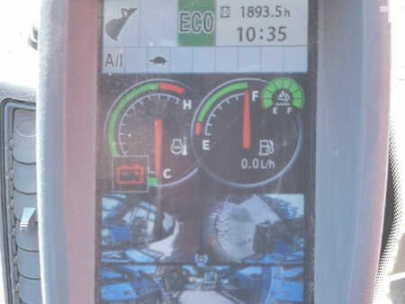 Lánctalpas kotrógép 2021 Hitachi ZX210LC-6 (9)
