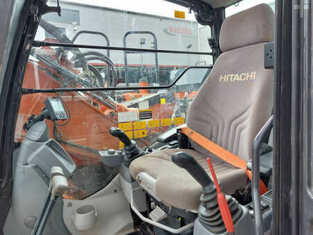 Hitachi ZX135US-6 