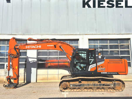 Lánctalpas kotrógép 2022 Hitachi ZX210LC-7 (1)