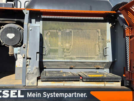 Lánctalpas kotrógép 2022 Hitachi ZX210LC-7 (10)