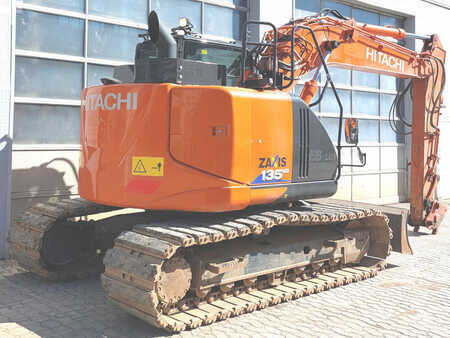Bæltegraver 2021 Hitachi ZX135US-6 (7)