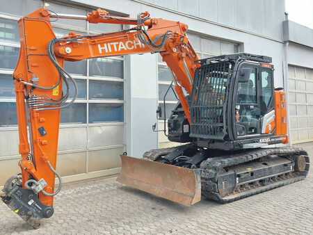 Hitachi ZX135US-7