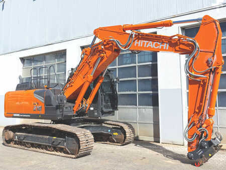 Hitachi ZX210LC-7