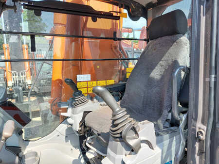 Lánctalpas kotrógép 2022 Hitachi ZX250LCN-7 (14)