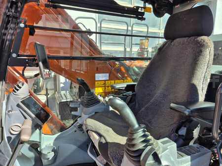 Escavatori cingolati 2022 Hitachi ZX300LCN-7 (15)