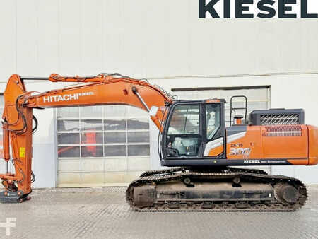 Escavatori cingolati 2022 Hitachi ZX300LCN-7 (1)