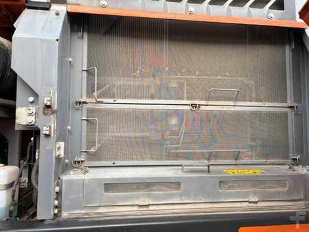 Escavatori cingolati 2022 Hitachi ZX300LCN-7 (9)