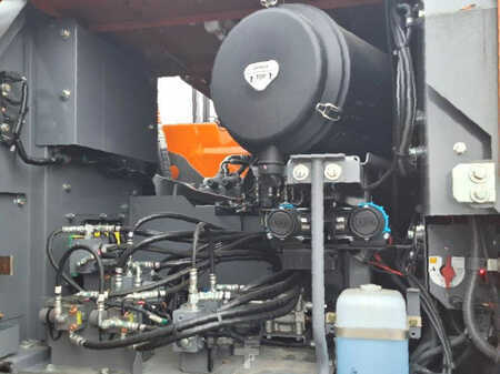 Escavatori cingolati 2023 Hitachi ZX350LC-7 (10)