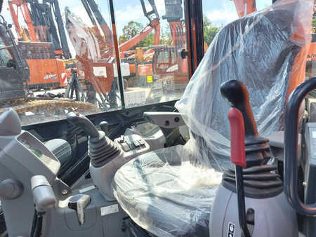 Minibagry 2022 Hitachi ZX38U-6 (11)