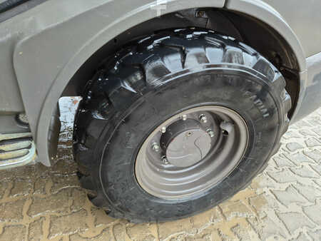 Valet de ferme  2021 Hitachi ZW75-6 (11)