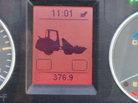 Kompakt lastare 2022 Hitachi ZW65-6 (15)