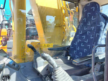 Kettenbagger 2017 Komatsu HB365LC-3 (12)