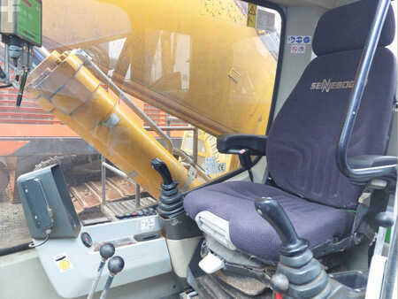 Sennebogen 830 Long Reach