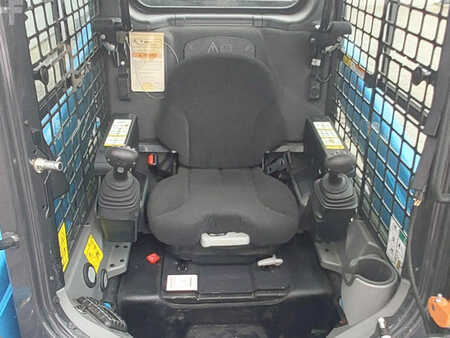 Pozostałe 2020 Bobcat T450 (10)