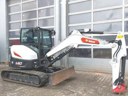 Mini-koparki 2022 Bobcat E60 (5)