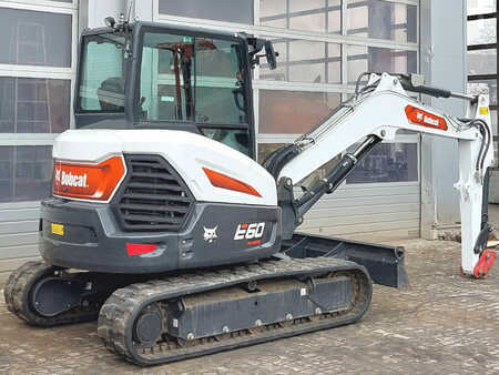 Mini-koparki 2022 Bobcat E60 (7)