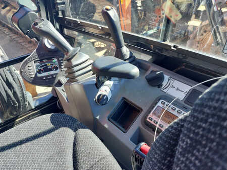 Mini pelle 2023 Bobcat E27 (12)