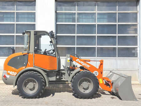 Wielladers 2024 Atlas AR400 (6)