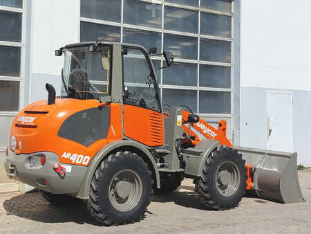 Wielladers 2024 Atlas AR400 (7)