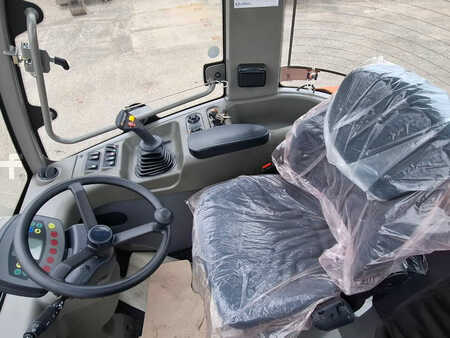 Chargeuse sur pneus 2025 Atlas AR400 (7)