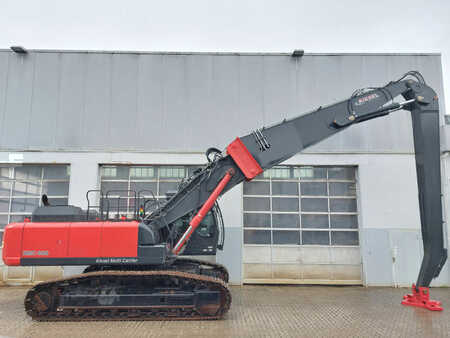 Koparki do wyburzeń 2016 Hitachi KTEG KMC400-6 (6)