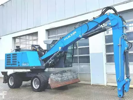 Pelle de manutention 2017 Fuchs MHL320 F (4)