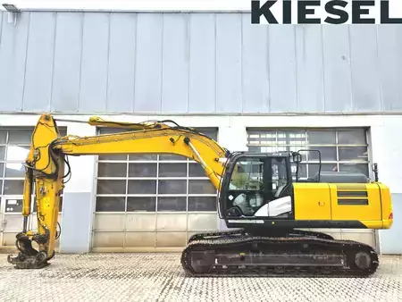 Lánctalpas kotrógép 2016 Hitachi ZX250LCN-6 (1)