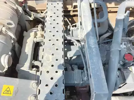 Lánctalpas kotrógép 2018 Hitachi KTEG KMC400P-6 (7)