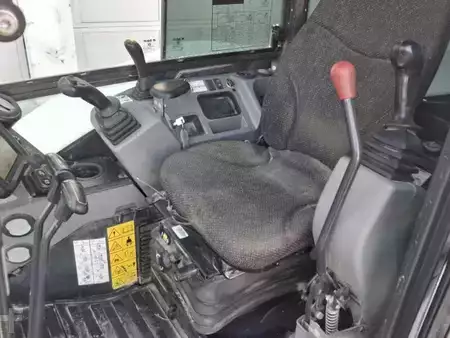 Mini pelle 2022 Bobcat E55z (10)