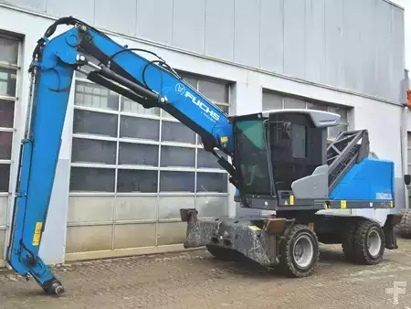 Konvolutt gravemaskin 2020 Fuchs MHL320 F (2)